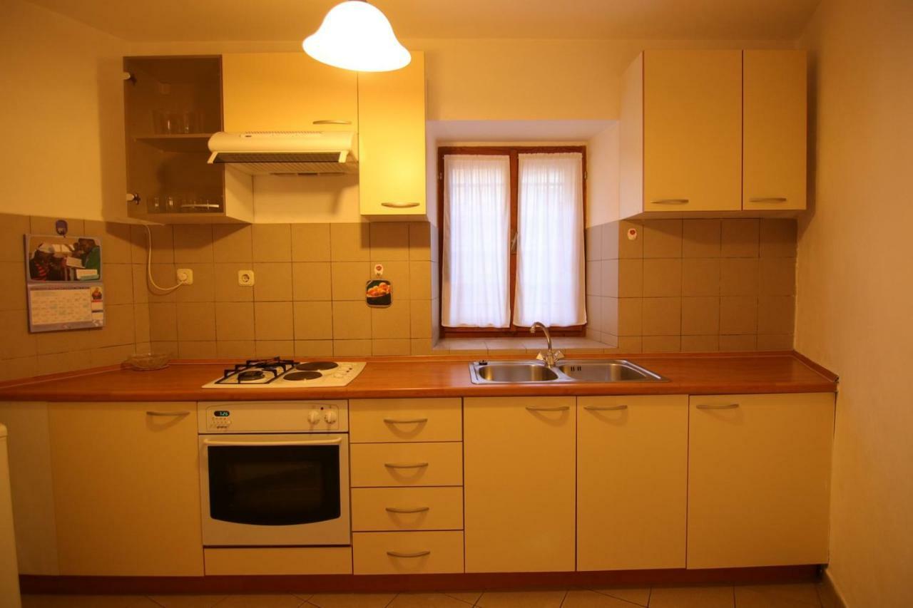 App With A Lovely Patio Mali Lošinj Exterior foto